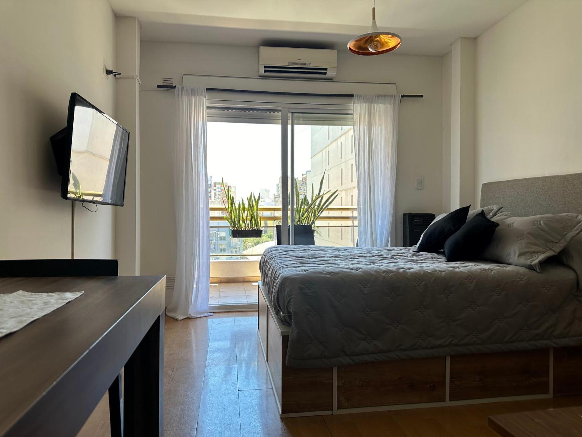 Charming & Comfy Almagro Gem: Balcony ~ Double Bed Apartamento Ciudad Autónoma de Buenos Aires