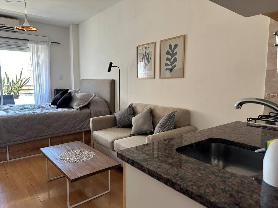 Charming & Comfy Almagro Gem: Balcony ~ Double Bed Apartamento *